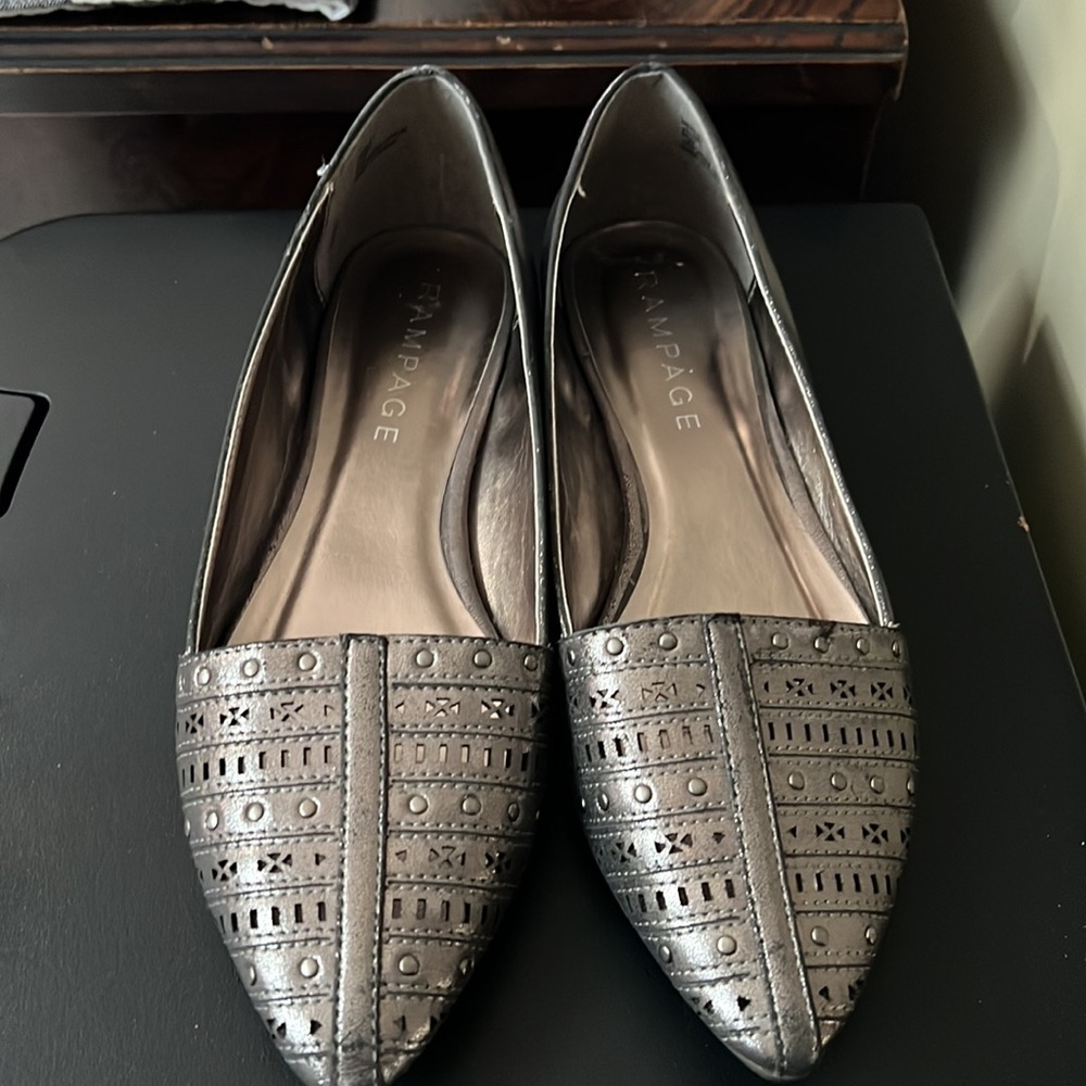 Cute Rampage Flats - Picture 2 of 7